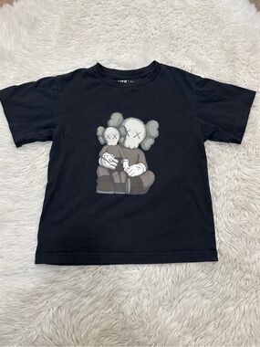 Uniqlo x KAWS Black Kids Graphic Tee